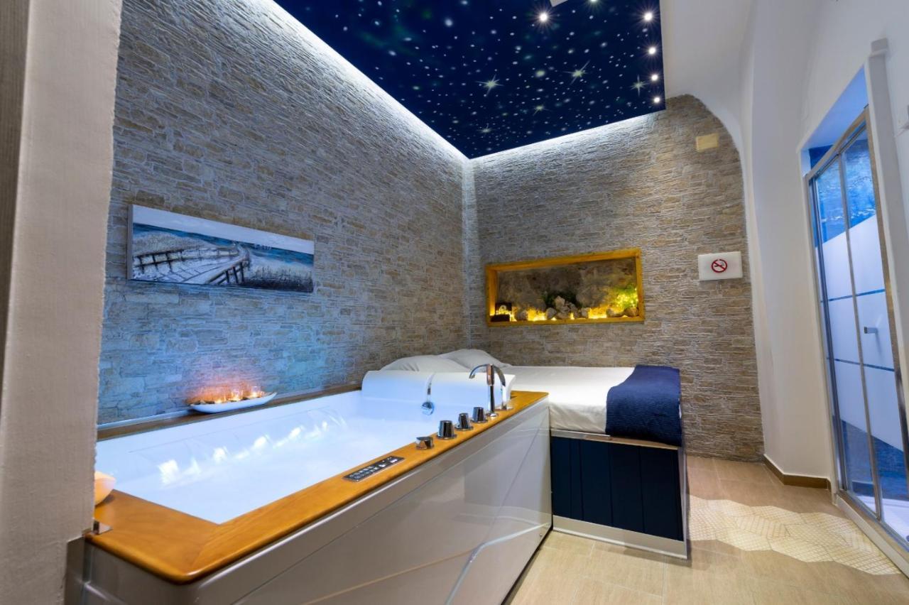 Stabiae Luxury Rooms Кастелламмаре-ди-Стабия Экстерьер фото