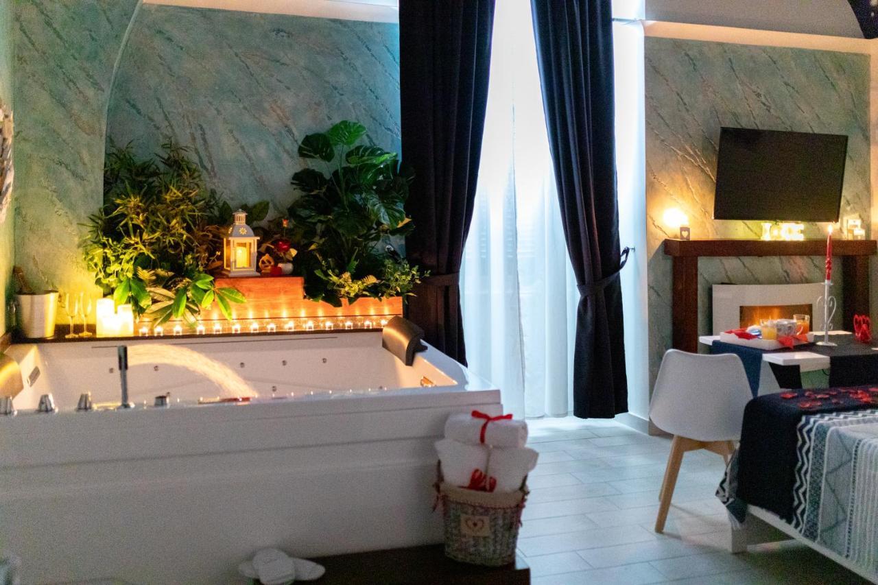Stabiae Luxury Rooms Кастелламмаре-ди-Стабия Экстерьер фото